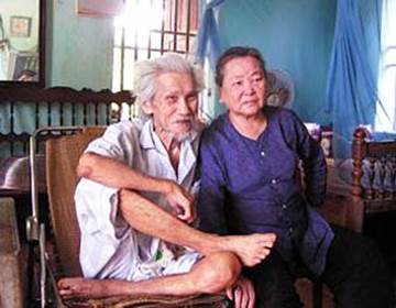 HuuLoan-and-wife-305.jpg