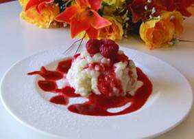 http://www.nosalty.hu/files/imagecache/recept-v/recept_kepek/malnas-rizspuding.jpg