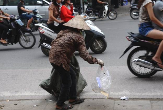 https://i0.wp.com/www.nguoi-viet.com/wp-content/uploads/2016/12/LuomRac.jpg?resize=696%2C469