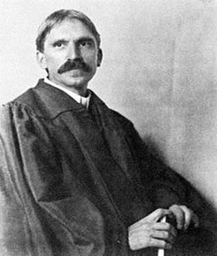 220px-John_Dewey_in_1902